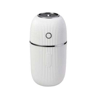 China Car Use Mini Portable Home Tabletop Humidifier D002 for sale