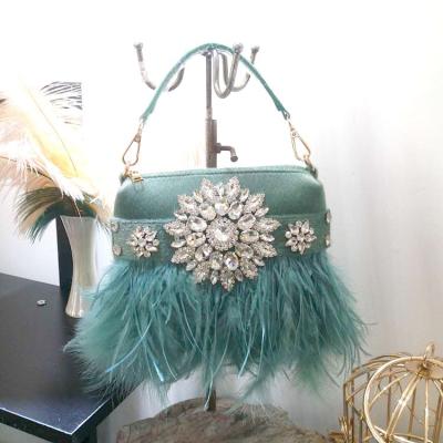 China Designer Faux Fur Women's Wedding Party Handbag Rhinestone Feather Even Fur Tote Bag Ladies Luxury Ostrich Pinch and Purse for sale