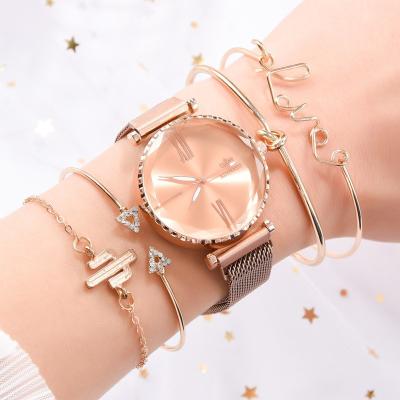 China Fashion Popular Superior Women's Style Luxury Women's Quartz Wrist Watch Analog Lady Leather Watch 5pcs for sale