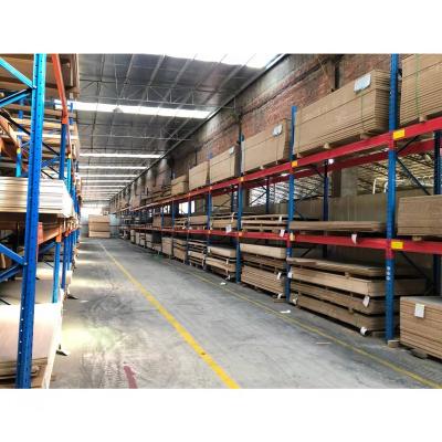 China Heavy Duty Industrial Racking System Pallet Racking System Wholesale Corrosion Protection Beam Steel Rack for sale