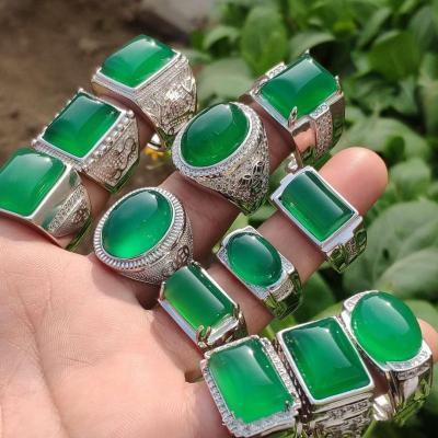 China FASHIONABLE Mens Jewelry High Fashion Ring Chalcedony Green Gemstone Gift For Boyfriend Ice Alive Ring 925 Silver Inlaid Agate Ring for sale