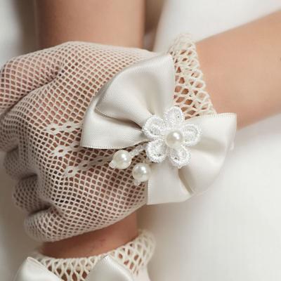 China Wrist Length Bridesmaid Wedding Mesh Gloves Children Party Dress Accessories Baby Princess Dress Bow Short Gloves Wholesale for sale