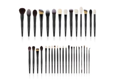 China Vonira Beauty Professional 35 Pieces Luxury Makeup Artist Brush Set for sale