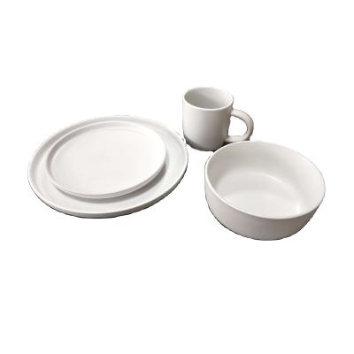 China Sustainable White Ceramic Dinner Set Porcelain Color Luster Dinner Set Stoneware for sale