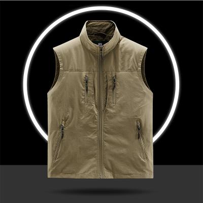 China 2022 Spring Outdoor Fashion Zipper Pocket Mesh Lining Leisure Breathable Windproof Anti-Wrinkle Vest for sale