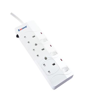 Китай 13A 250V 3 Strip Residential / General Purpose UK Plug Extension Cord продается