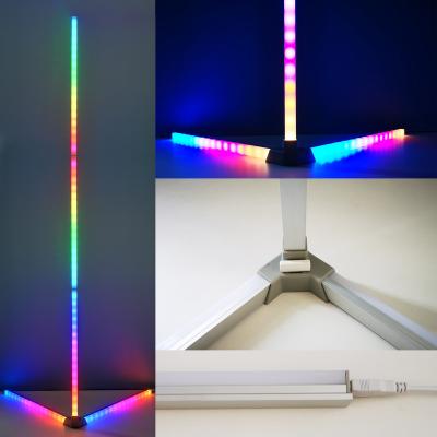 China 2021 New Modern Design Corner Floor Lamp RGB Smart Splicing App or Sync Remote Modern Nordic Corner Music Standing Lamp for Game Room for sale