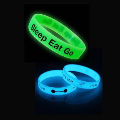 China CLASSIC glow in the dark bracelet / silicone glow in the dark silicone bracelet for sale