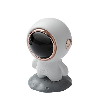 China Wireless System Toy Astronaut Robot Astronaut Robot Music Speaker with TWS Function Interconnected Speaker for sale