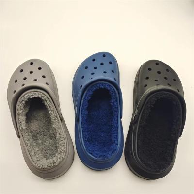 China 2022 New Design Breathable High Quality Plush Sandals Slippers Wholesale Garden Clogs Shoes For Men And Women for sale