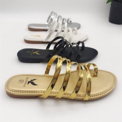 China 2022 fashion trend NEW design flat shoes women sandals wholesale ladies slippers shape trend high quality designer slippers for sale