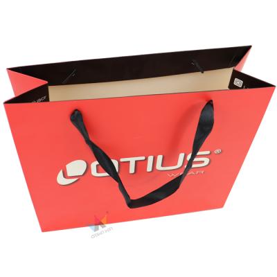 China Handmade Wholesale Custom Logo T-shirt Apparel Gift Bag Biodegradable Paper Large Size Packaging for sale