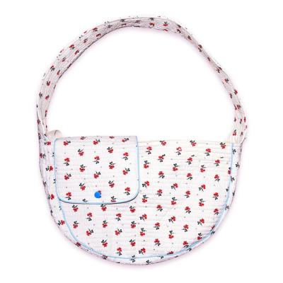 China Viable Factory Wholesales Pet Travel Out Of The Bag Cat Traveling Bag Breathable Design White Printing Portable Carrying Bag for sale