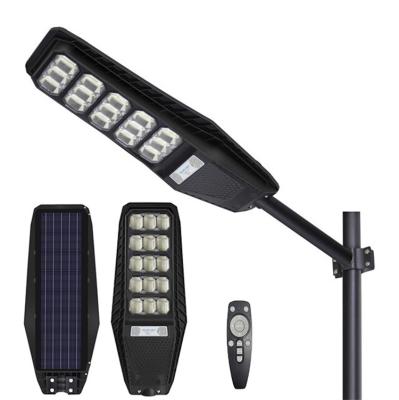 China Outdoor 300W Residential IP65 Integrated Solar Street Light Plastic Outdoor Led Solar Street Light for sale