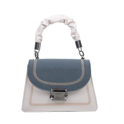 China 2021 Designer Luxury Handbags Famous Brands Chain Shoulder Pleated Handle Handbags For Women Contrast Color for sale