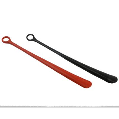 China Factory direct sales of long high quality plastic shoe horn high quality plastic can be customized in a variety of colors for sale