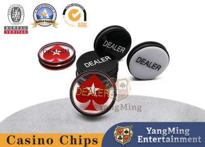 Chine Texas Hold ils positionnement rond de gravure double face noir et blanc de morceau de Chips Poker Table Size Pressing de carte de revendeur à vendre