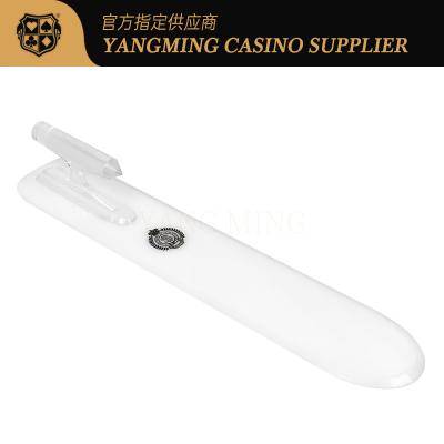 China Manija transparente de color blanco lechoso acrílico de cartas de póquer de casino pala para el juego de póquer de casino en venta