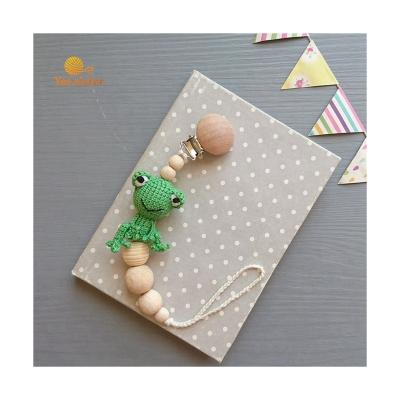 China Soft Toy Crochet Mini Amigurumi Frog Beech Wooden Mock Clip Chain Clip Teether Pacifier Animals for sale