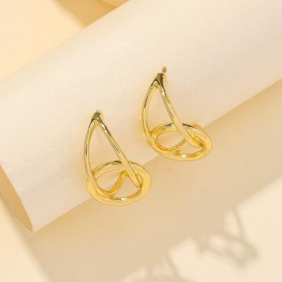 China Creative simple c-shaped line stiletto earrings Autumn And Winter New Cold circle fashion ladies style silver c-shaped earrings for sale