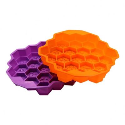 China Viable 19 Cavities Honeycomb Shape Silicone Chocolate Soap Ice Cake Mold for sale