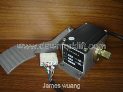 China JSQD-124/001 0-5V Electronic Foot Pedals Forklift Throttle Accelerator Curtis Controller for sale