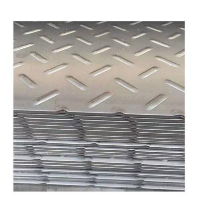 China Industry Anti-skidding Steel Plate 202 Stainless Steel 304 Anti-Slip Floor for sale