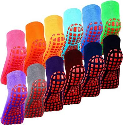 China Breathable Adult Non Slip Yoga Socks With Grips Women Anti Skid Socks Grippers Sticky Socks For Ballet Barre Pilates Yoga for sale