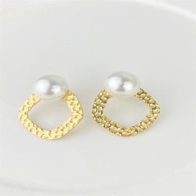 China FASHIONABLE Gold Pearl Stainless Steel Geometric Imitation Pearl Earrings Jewelry for sale