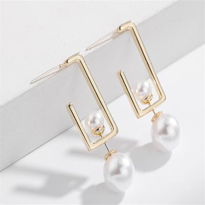 China 2021 New Vintage Classic Fashion Pearl Stainless Steel Trendy Stunning Earrings Women for sale