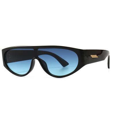 China Retro High End Classic Men Women Fashion Sun Glasses Plastic Shades Trendy Sunglasses for sale