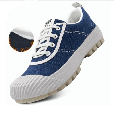 China Cushioning Wholesale Unisex Canvas Shoes Casual Low Ankle Fashion Comfortable Sneakers Walking Shoes for sale