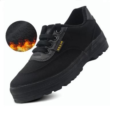 China Mens Winter Plush Shoes Causal Comfortable Sneaker Safety Warm Rising Shoes Anti-Slip for sale