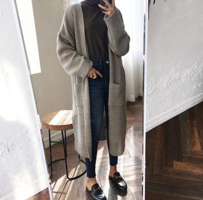 China Anti-wrinkle Loose Women's Sweater Korean Women's Sweater Mid Length Coat for sale