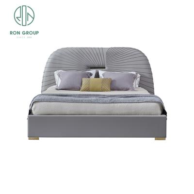 China Modern Luxury Modern Bedroom Furniture Upholstered Real Leather Italian Bed With Extended Headboard King Size White Leather Bed for sale