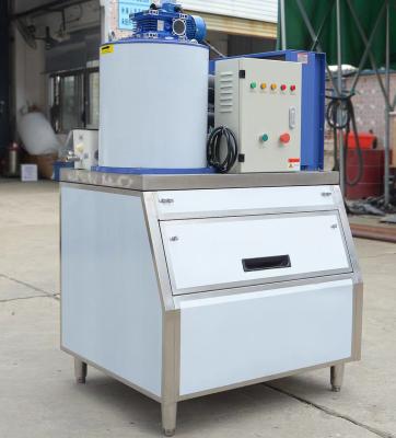 China Commercial Industrial Ice Maker Machine 500kg 0.5 Ton Daily Output 2.0 kw Compressor Power for Flake Ice Block Making for sale