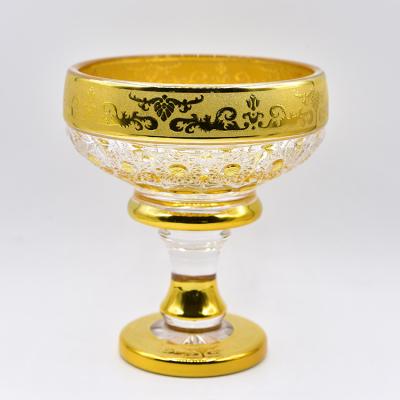 China Home Daily Living Fancy Gold Color Extremely Ice Cream Sundae Top Cup With Stand Te koop