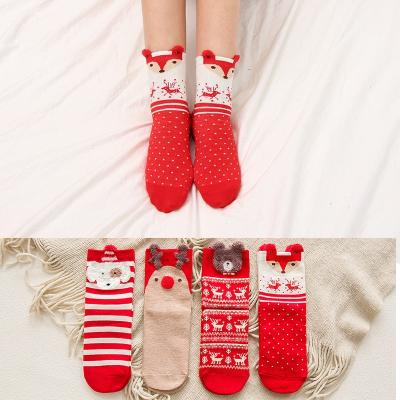 China Casual Sustainable Winter Christmas Bucks Cotton Deer Christmas Gift Bucks Cartoon Keep Warm Lady Socks for sale