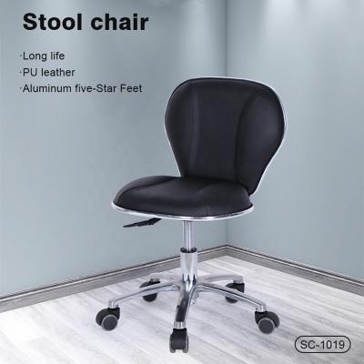 China Cheap Hydraulic Stool Chairs Black Gas Lift Kangmei Beauty Nail Salon Furniture Easy Clean Modern Salon Furniture With Wheels for sale