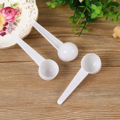 China Long Scoop 7g 15ml Handful Protein Powder Micro Viable Custom Plastic Mike Measuring Spoon Food Grade Coffee Powder for sale