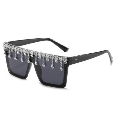 China PC 2021 New Diamond Studded Sunglasses Square One Big Piece Sunglasses Frame Diamond Sunglasses for sale