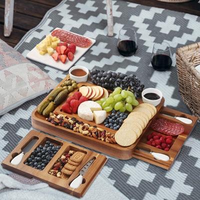 China Sustainable Natural Original Large Square Charcuterie bamboo Wooden Cheese Board for sale