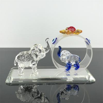 China Europe Custom crystal Elephant figurine Decorative Paperweight crystal animals Table Centerpiece Ornament for sale