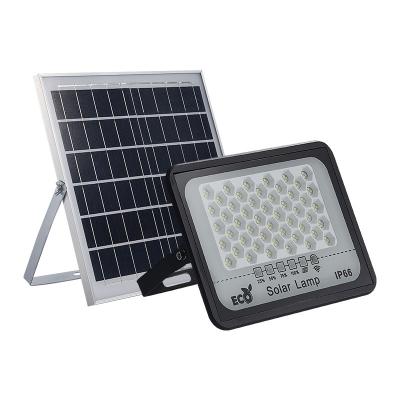 China Garden Reduce Electricity Bill IP66 120w 150w 200w 300w 400w 500w 600w Outdoor Solar Flood Lights Solar Powered Led Flood Light for sale