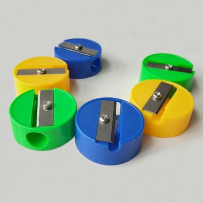 China Simple Desktop Promotional Children Around Single Hole Mini Pencil Sharpener for sale