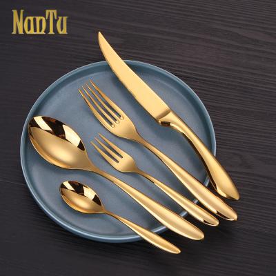 China Viable Wedding Royal Luxury Gold Plated Stainless Steel Knife Fork Spoon Silverware Flatware Flatware Set for sale