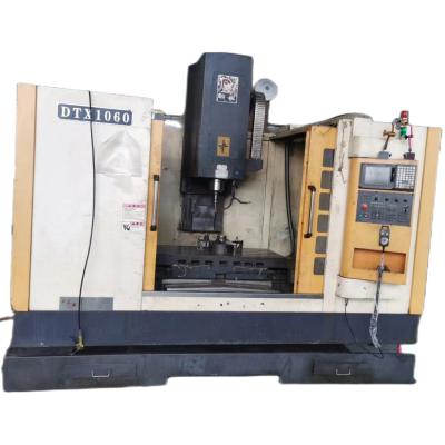 China Generic Used Equipment CNC Vertical Machining Center 4 Axis Metal 5 Axis Machining Center System Mitsubishi for sale