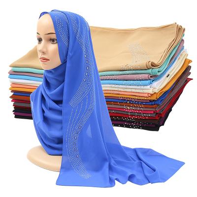 China Solid Color/Hanging Pearl Muslim Hijab Chiffon/New Design Malaysia Chiffon Hijab Women Simple Muslim Pure Color Plain for sale