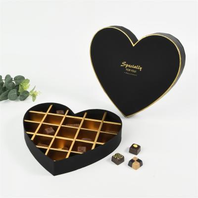 China Recycled Materials Customized Design Heart Clear Packaging Paaper Kit Kat Chocolate Box for sale