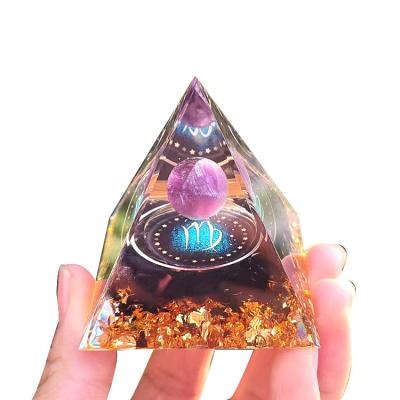 China Home Decoration Handicrafts A large number of wholesale customized pyramid acrylic resin crystal stone furniture car desktop ornaments for sale